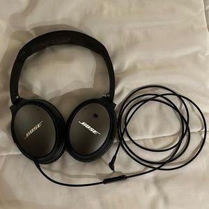 BOSE Quiet Comfort 25 Wired Headphones